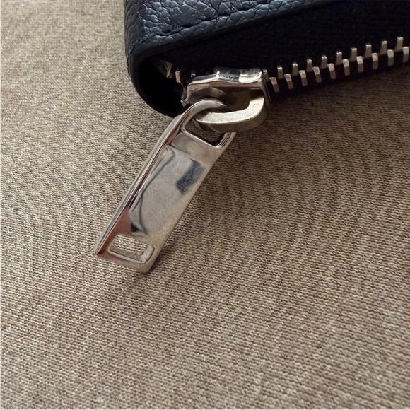 Saint Laurent Black Leather Wallet - Picture 6 of 9